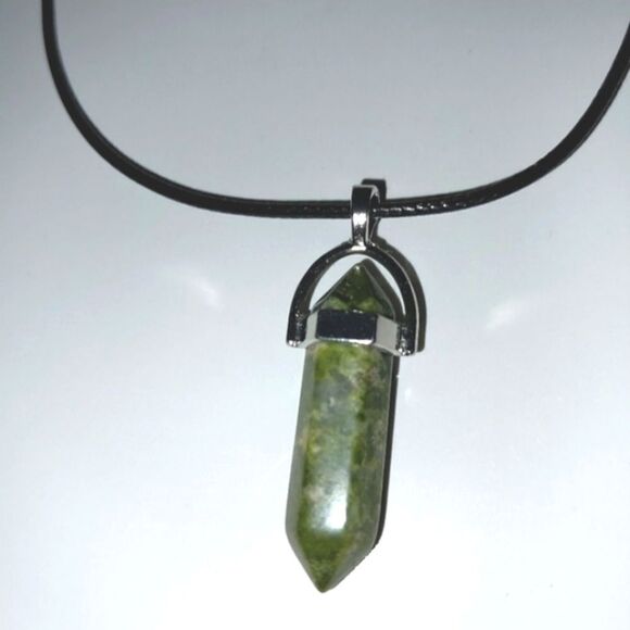 Natural energy crystal pendant necklace - Picture 8 of 8